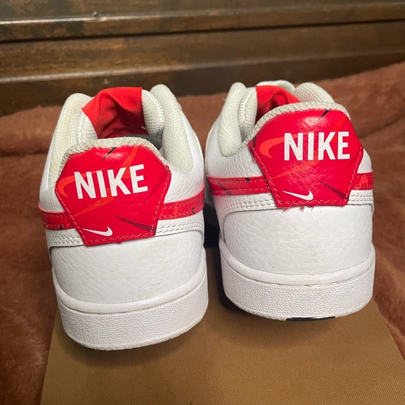 (Size 7) Nike Court Vision Low Print Red Sneakers - Picture 5 of 7